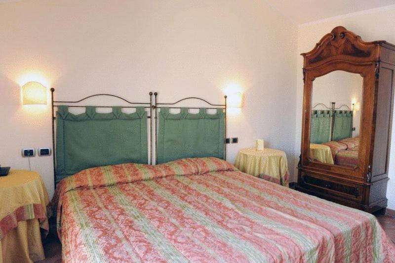 Hotel Urbano V Montefiascone Pokoj fotografie